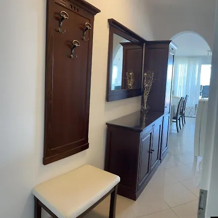 Summer Vibe - First Floor דירה *