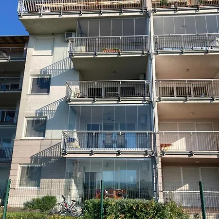 Summer Vibe Apartment
